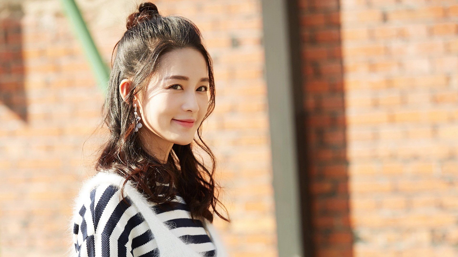 尼克斯主场纪录片《麦迪逊的夜》开播受热捧，麦迪在尼克斯的24场数据